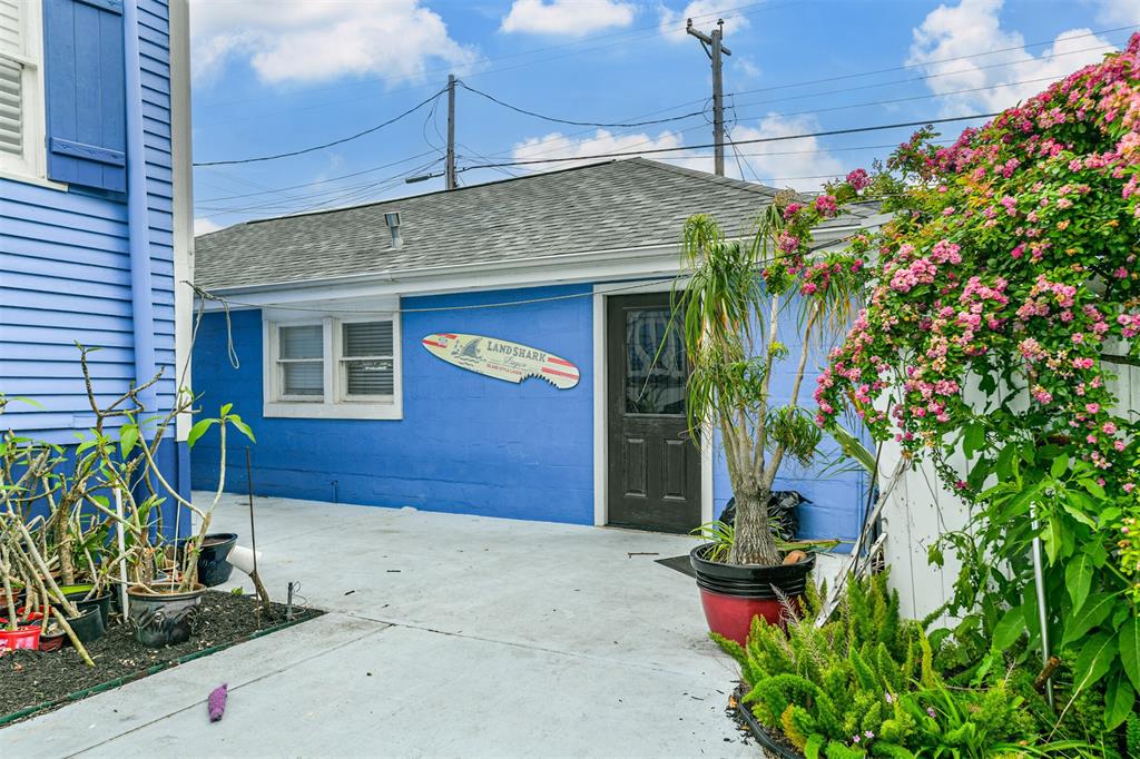1128 Post Office Street, Galveston, Texas image 31
