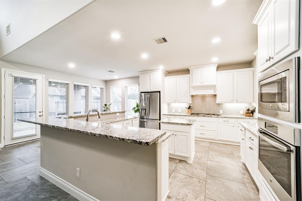 5722 Willow Park Terrace Lane, Porter, Texas image 3