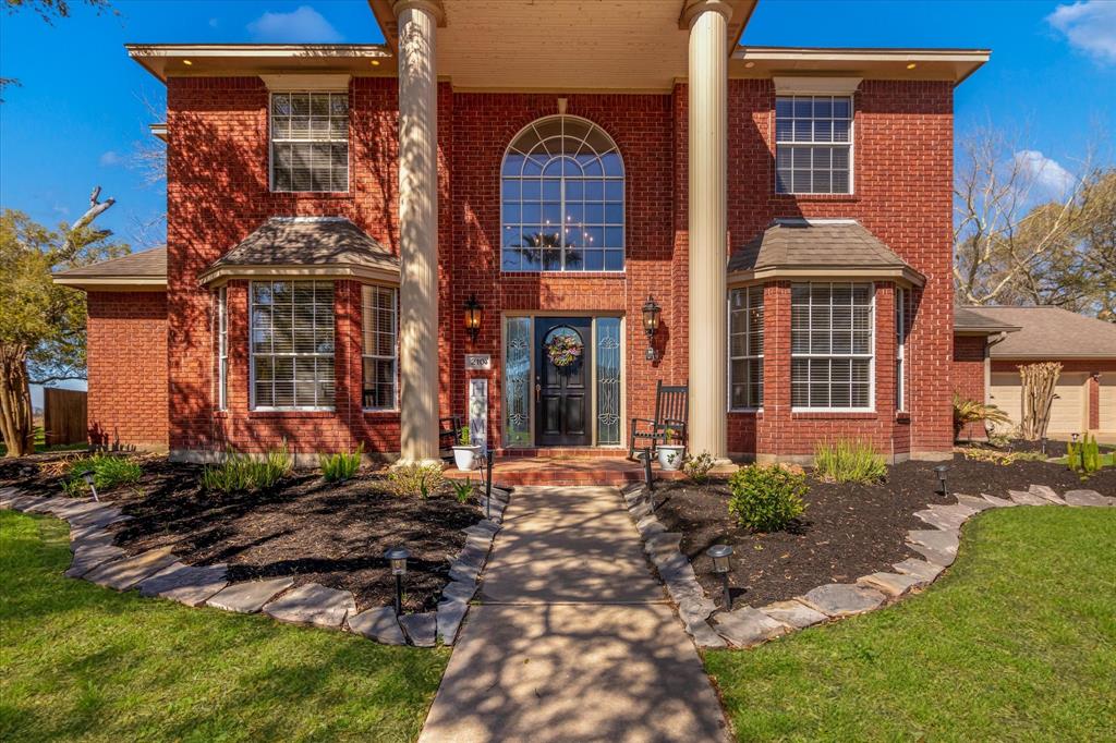 210 River Oaks Drive