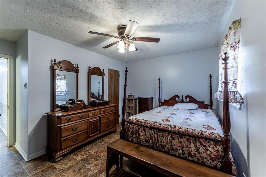 229 Willowbend Street, Huntsville, Texas image 14