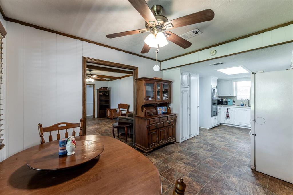 229 Willowbend Street, Huntsville, Texas image 8
