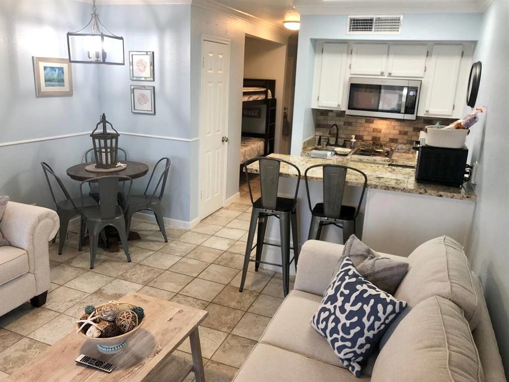 6300 Seawall Boulevard 9307