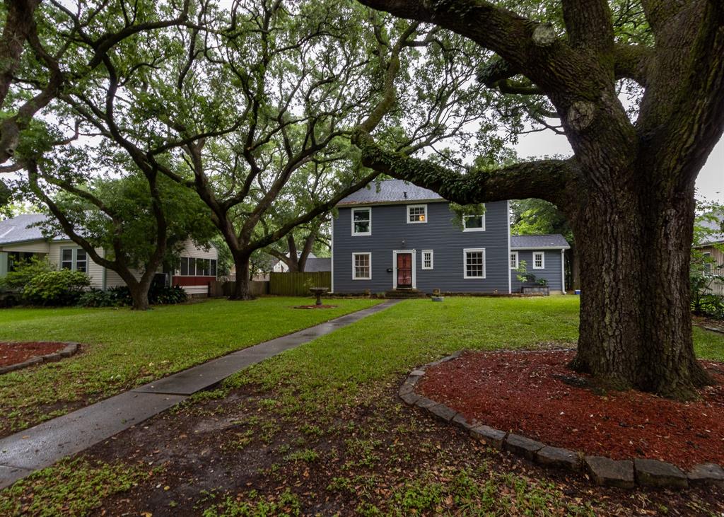 217 10th Avenue, Texas City, Texas image 1