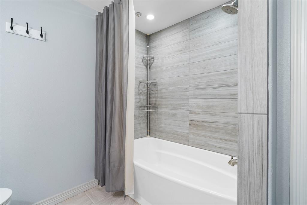 47 Lakeview Village Village, Montgomery, Texas image 22