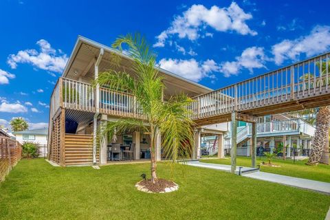 A home in Bayou Vista