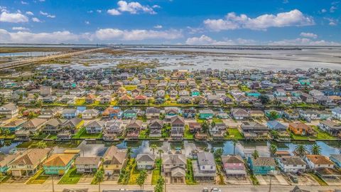 A home in Bayou Vista