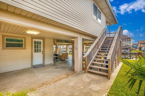 A home in Bayou Vista