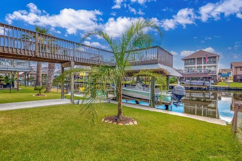 A home in Bayou Vista