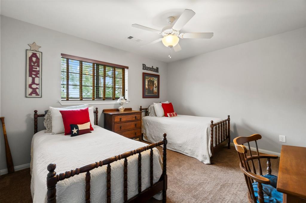 206 Branding Iron, Livingston, Texas image 33