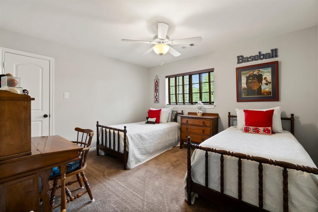 206 Branding Iron, Livingston, Texas image 32