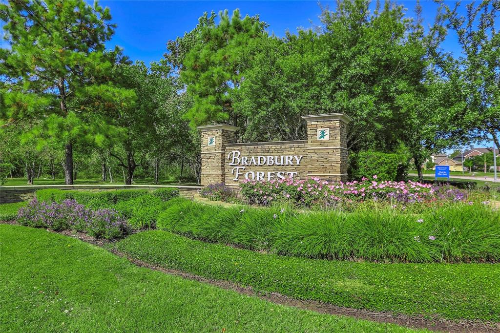 24739 Skerne Woods Drive, Spring, Texas image 19