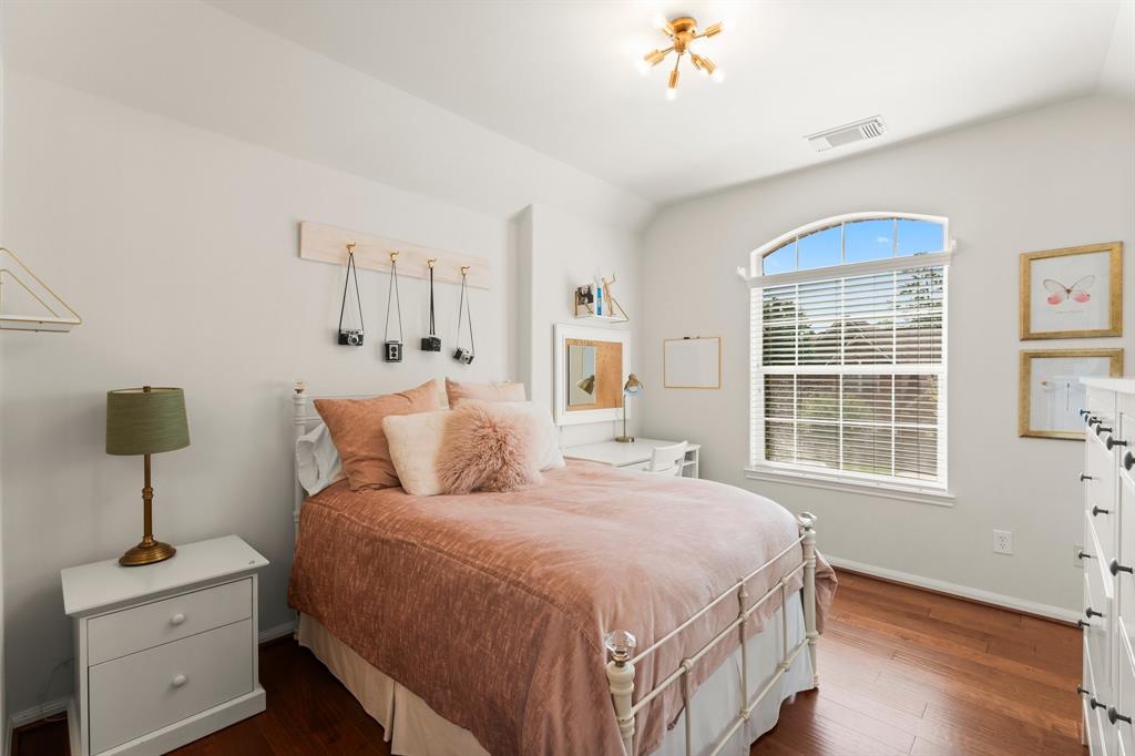 162 E Concord Valley Circle, The Woodlands, Texas image 32
