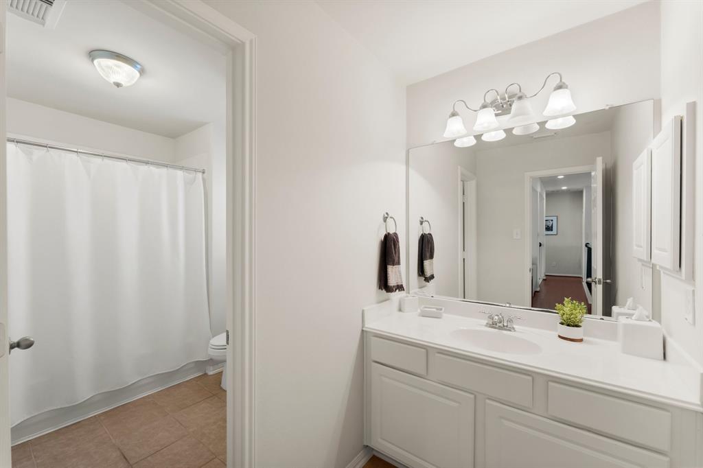 162 E Concord Valley Circle, The Woodlands, Texas image 41