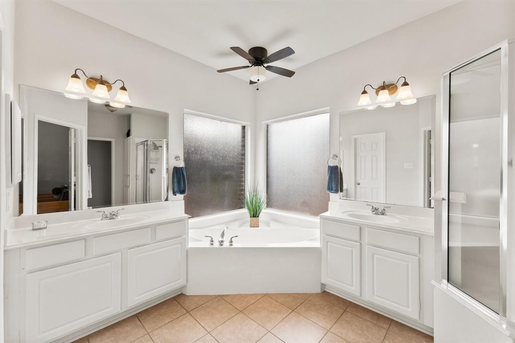 162 E Concord Valley Circle, The Woodlands, Texas image 27