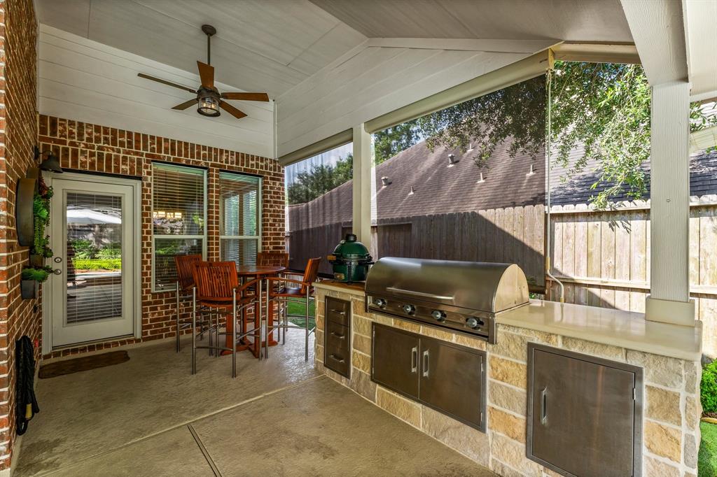 162 E Concord Valley Circle, The Woodlands, Texas image 45
