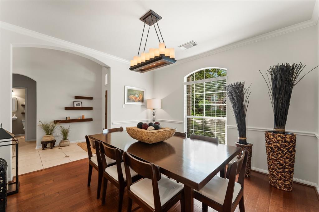 162 E Concord Valley Circle, The Woodlands, Texas image 12