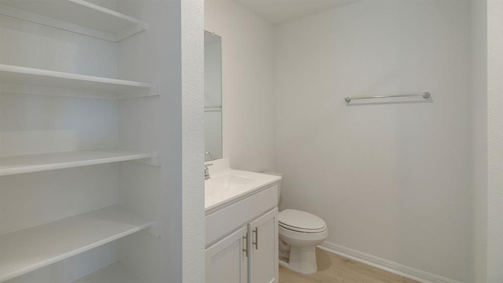 3930 Bronco Station, League City, Texas image 12