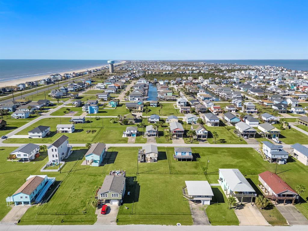 4208 Hardin Drive, Galveston, Texas image 5