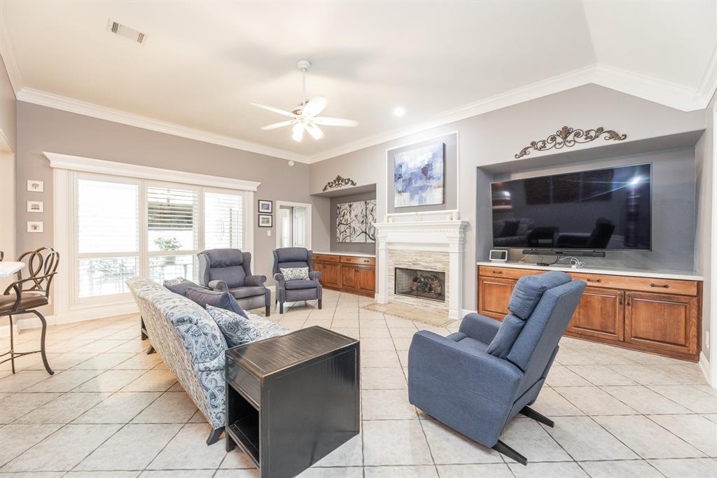 408 Scenic View, Friendswood, Texas image 9