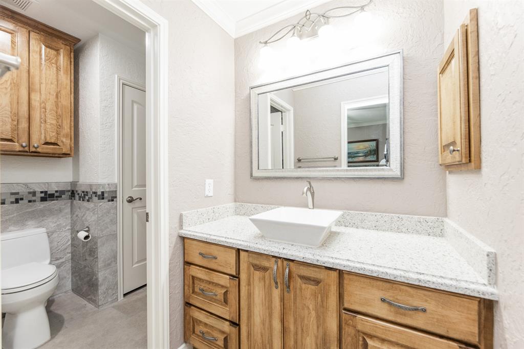 408 Scenic View, Friendswood, Texas image 40