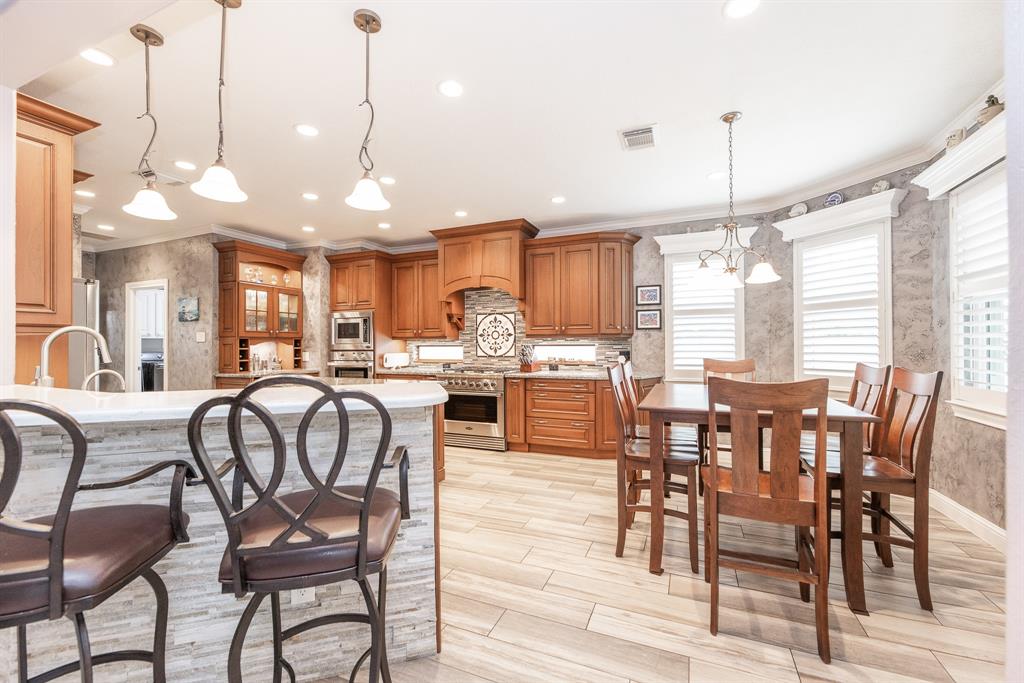 408 Scenic View, Friendswood, Texas image 13