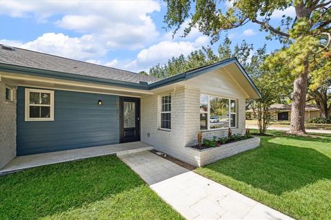 A home in Spring Valley Village