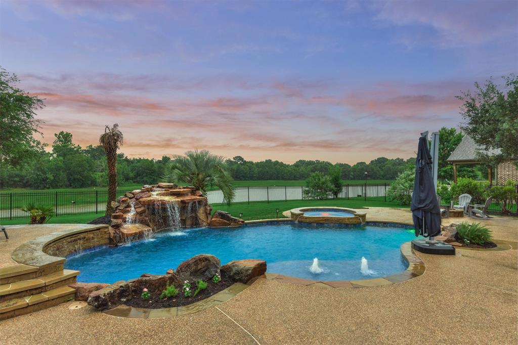 21603 Fairhaven Creek Drive, Cypress, Texas image 1