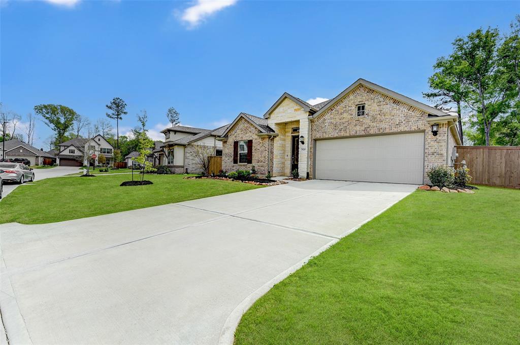 7520 Mckinney Falls Court, Porter, Texas image 1