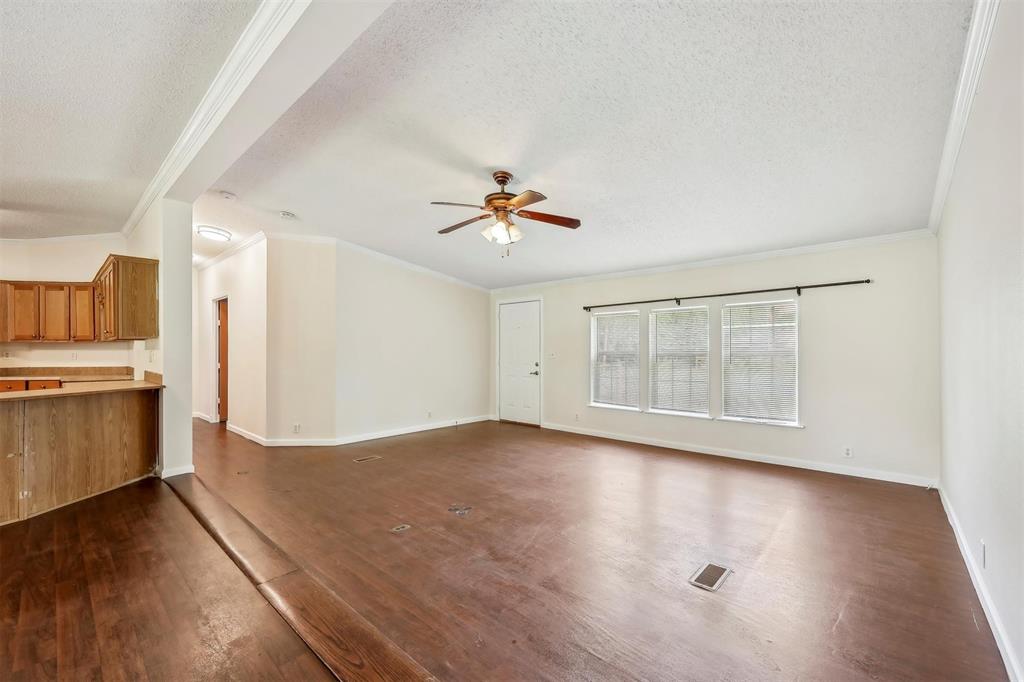 210 Edgerly Street, Bridge City, Texas image 4