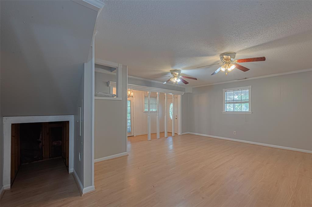 7027 Iowa Colony Boulevard, Rosharon, Texas image 11