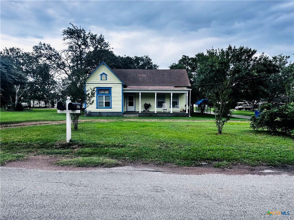 317 Crittenden Street, Yoakum, Texas image 27