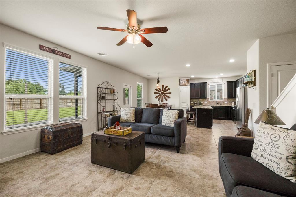 15903 Skylark Grove Circle, Cypress, Texas image 4