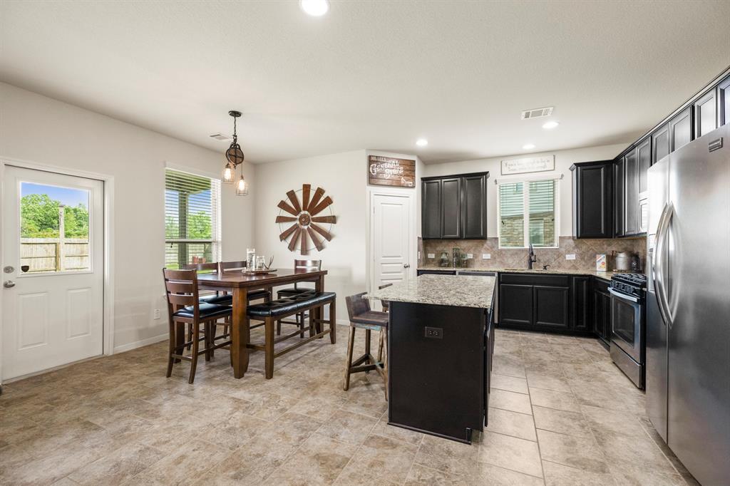 15903 Skylark Grove Circle, Cypress, Texas image 6