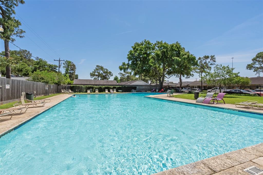 1016 E Tri Oaks Lane #79, Houston, Texas image 12
