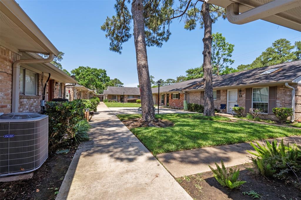 1016 E Tri Oaks Lane #79, Houston, Texas image 10