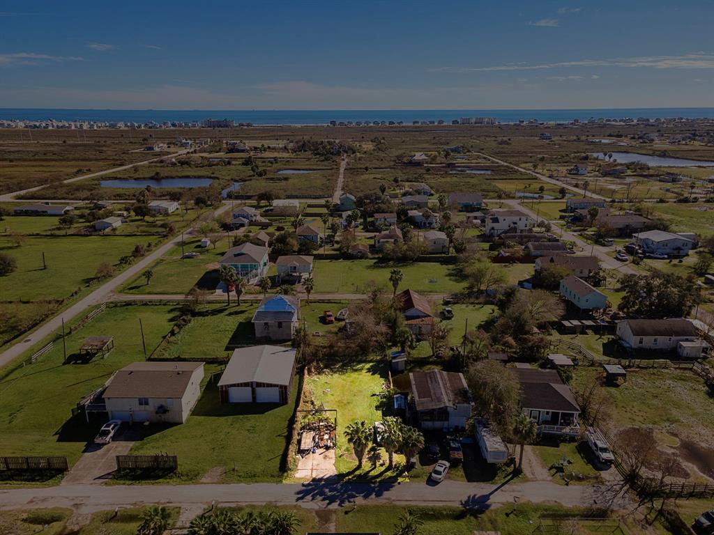 11817 David St, Galveston, Texas image 1