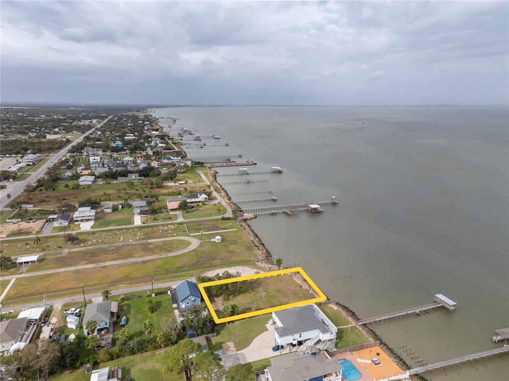 101 21st Street, San Leon, Texas image 1