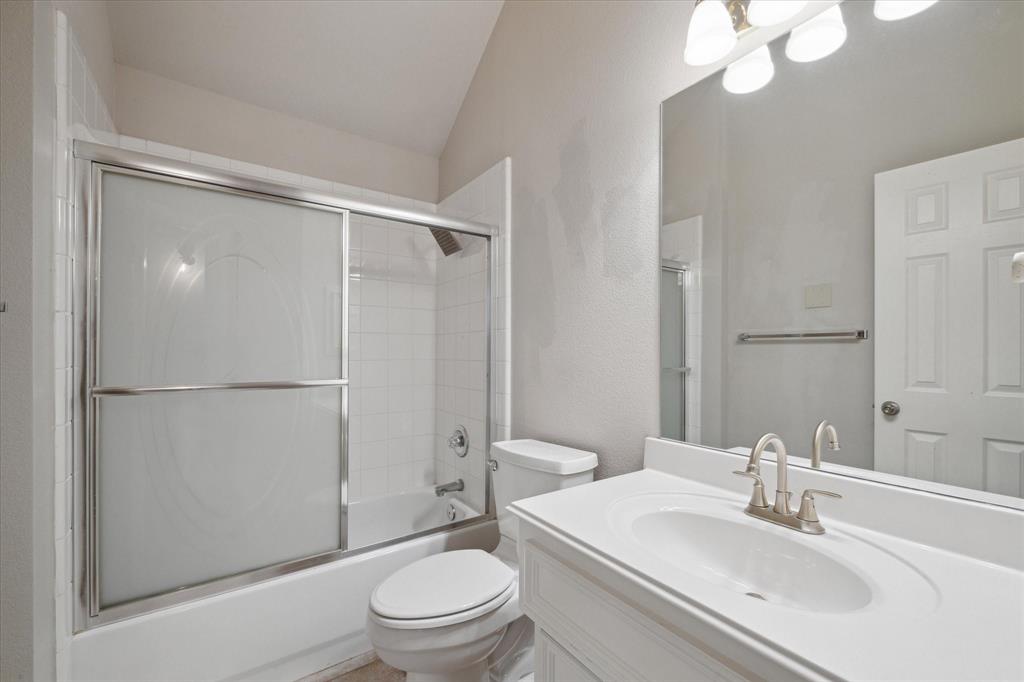 3291 Bend Cove Court, League City, Texas image 17