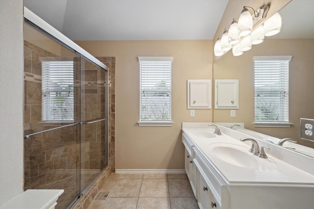 3291 Bend Cove Court, League City, Texas image 14