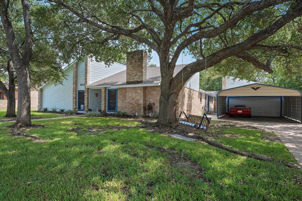 3911 Old Oaks Drive, Bryan, Texas image 5