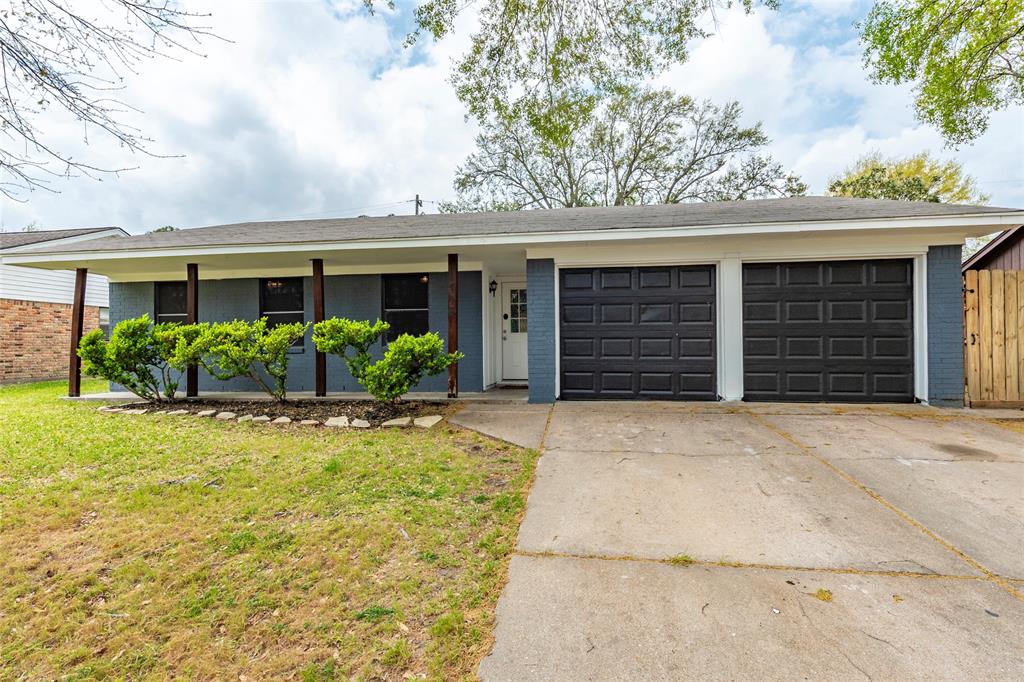 718 Alyse Street, Deer Park, Texas image 3