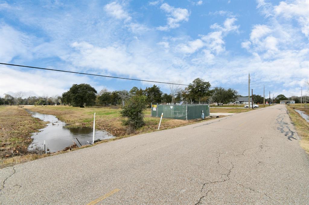 3704 County Road 326, Alvin, Texas image 12