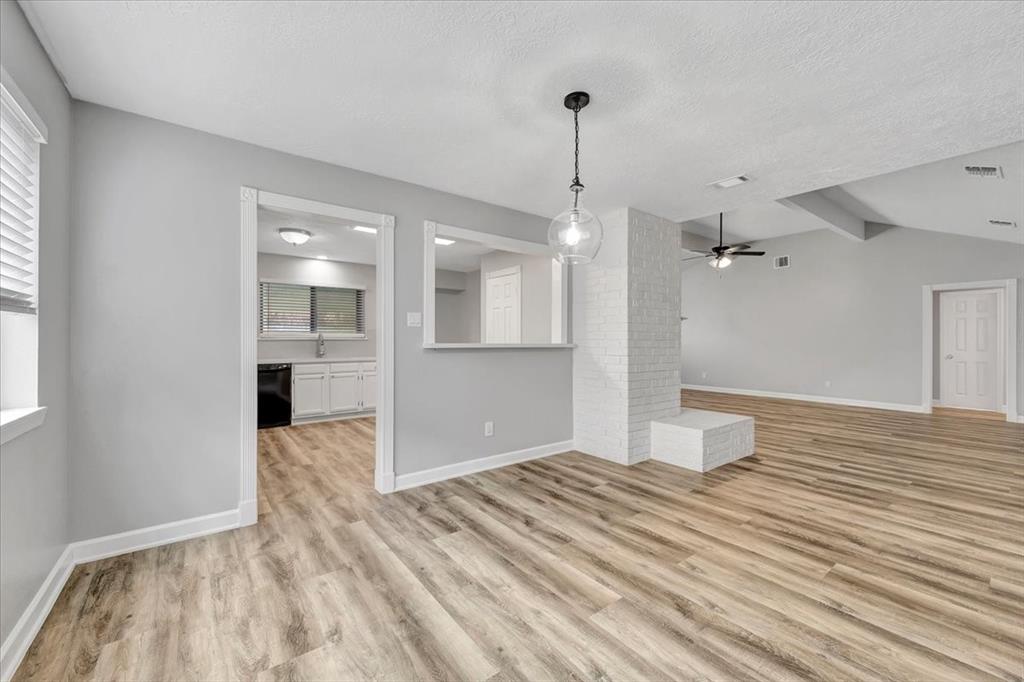 2502 Bisontine Street, Friendswood, Texas image 12