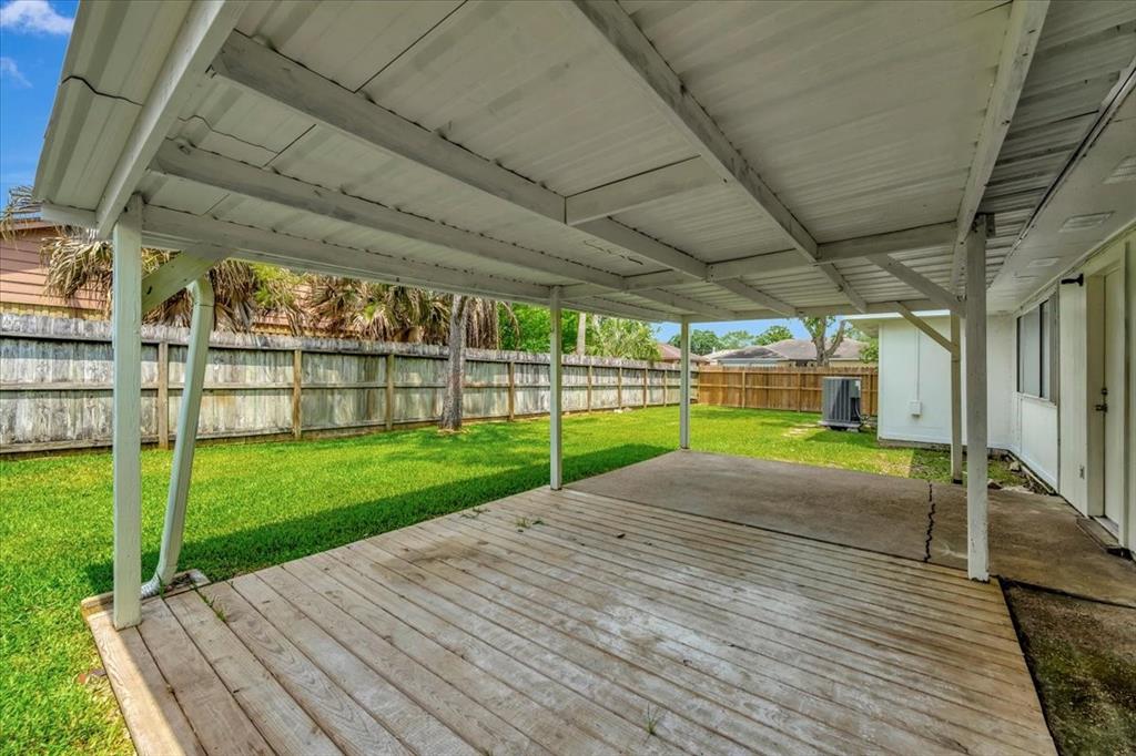 2502 Bisontine Street, Friendswood, Texas image 3