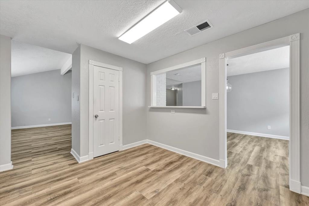 2502 Bisontine Street, Friendswood, Texas image 16
