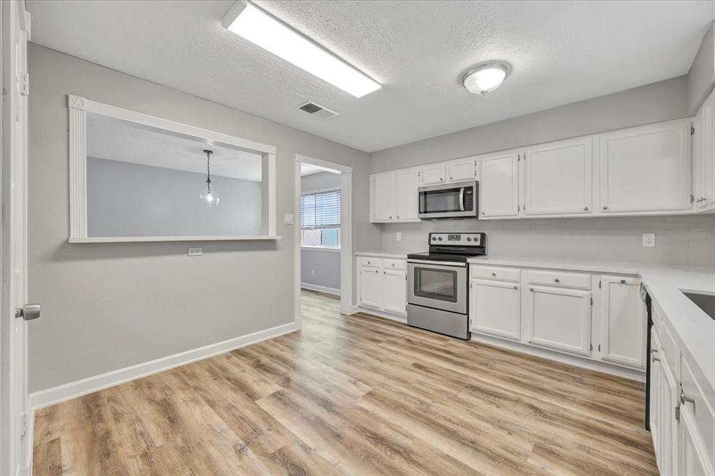 2502 Bisontine Street, Friendswood, Texas image 15