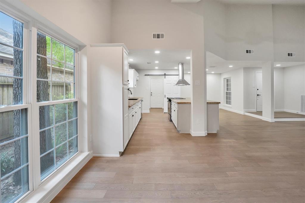 125 Park Way, Conroe, Texas image 25