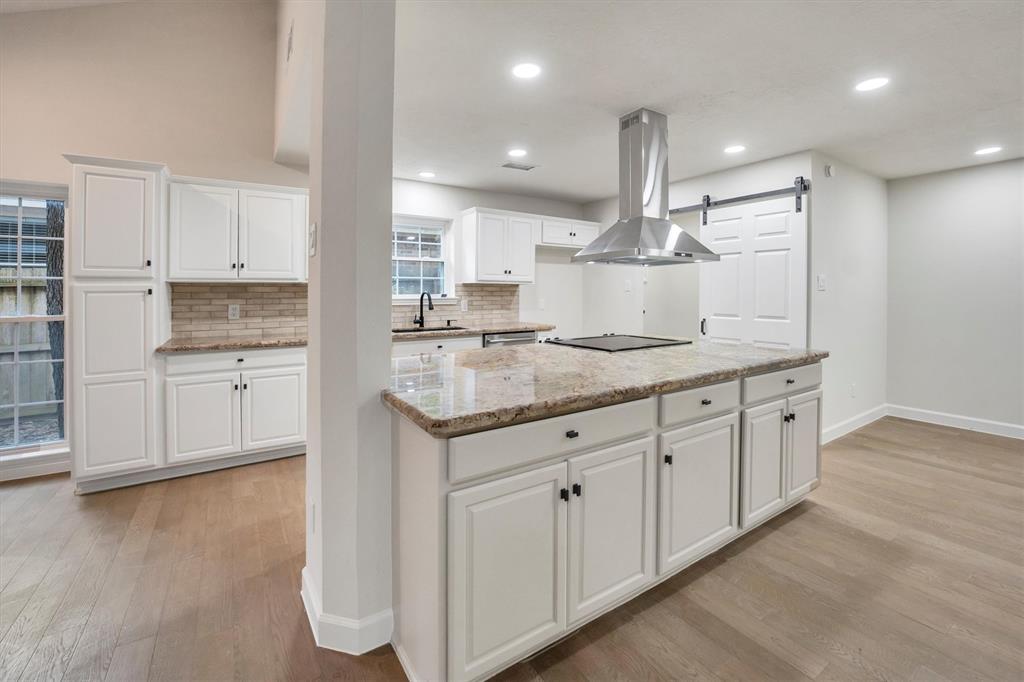 125 Park Way, Conroe, Texas image 23