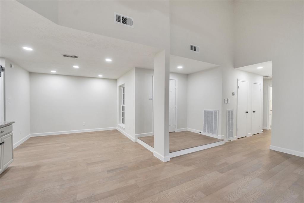 125 Park Way, Conroe, Texas image 6