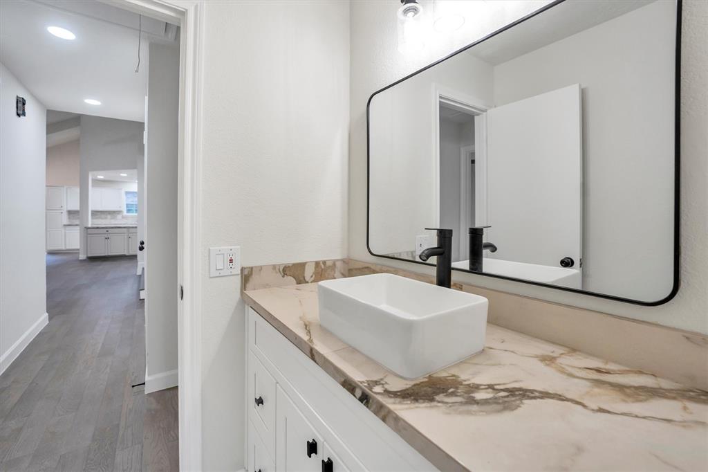125 Park Way, Conroe, Texas image 34